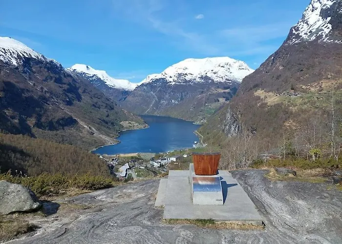 Norwegian Fjords Time Out Stranda (More og Romsdal)